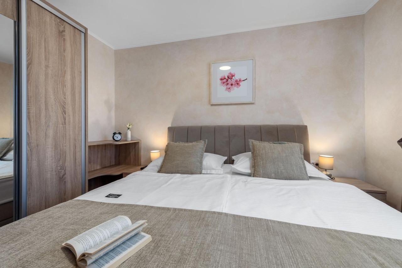 Apartmani Rubinic Turanj Exteriér fotografie